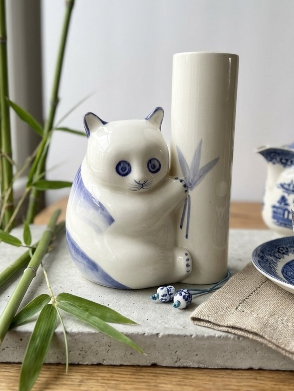 Vintage 1982 Pandemonium Nancy Lopez Panda Bud Vase